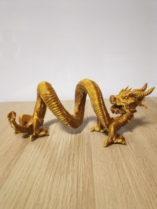 Golden Dragon – dekorativní figurka draka